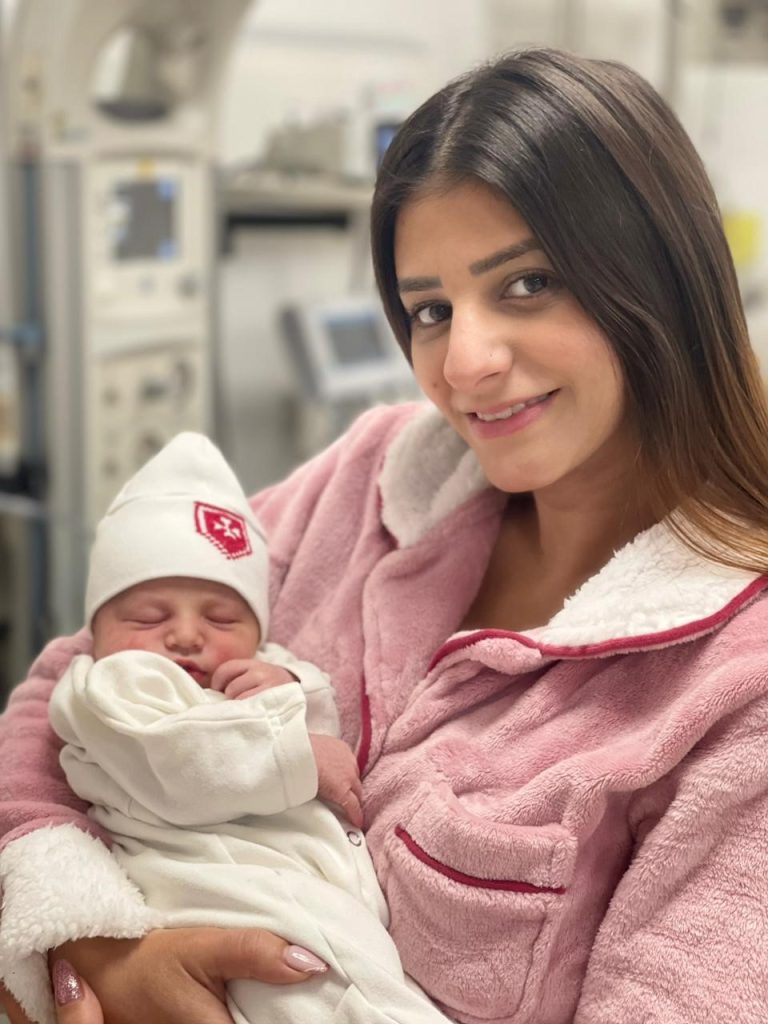 mom with baby